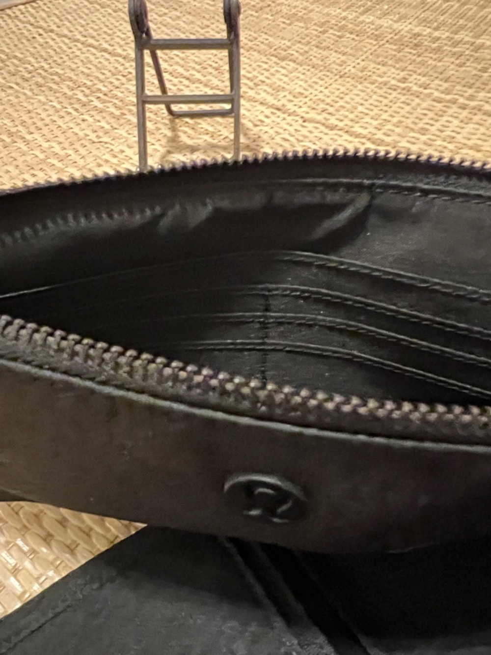 Lululemon Test of Time Travel Wallet Black Removable pouch leather trim repel - Picture 13 of 13